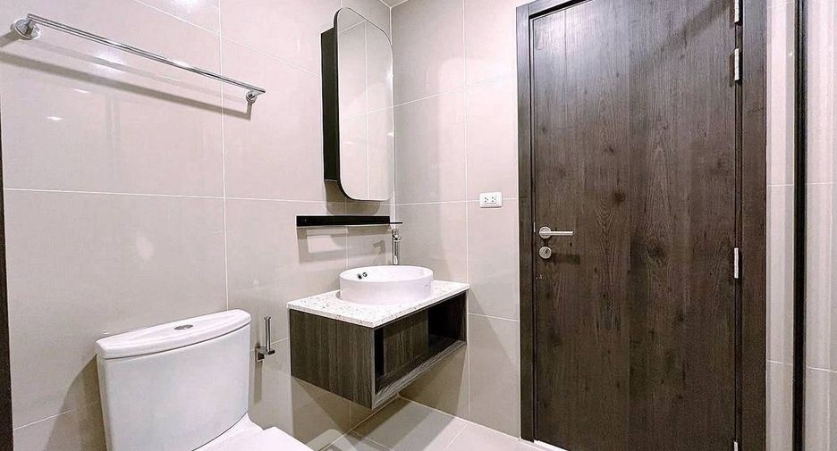 For rent 1 bed condo in Huai Khwang, Bangkok