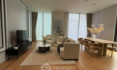 For rent 2 bedrooms condo in Pathum Wan, Bangkok