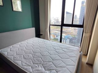 À louer 2 chambres condo à Huai Khwang, Bangkok