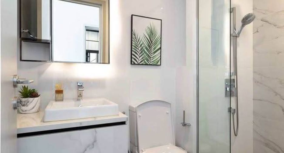 For rent 1 bed condo in Phra Khanong, Bangkok