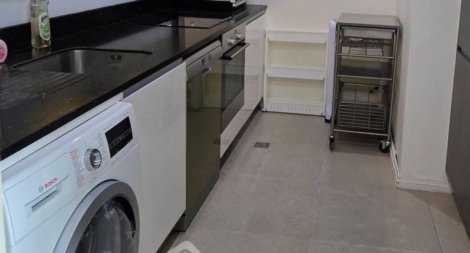 For rent 2 ベッドルーム condo in Sathon, Bangkok