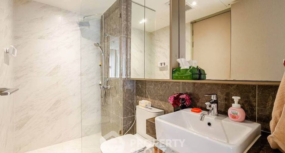 For rent 2 bedrooms condo in Watthana, Bangkok