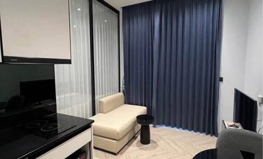 Condo en alquiler de 1 habitaciones en Khlong San, Bangkok