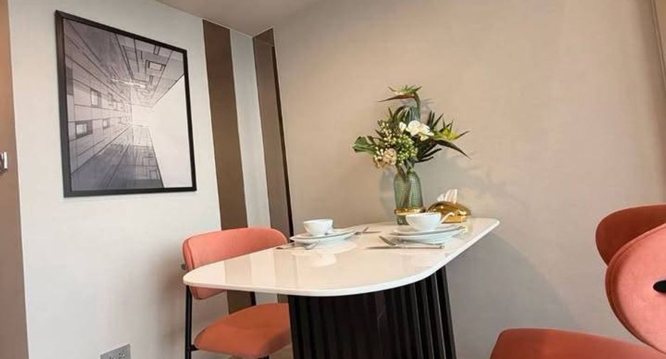 For rent 1 bed condo in Bang Rak, Bangkok