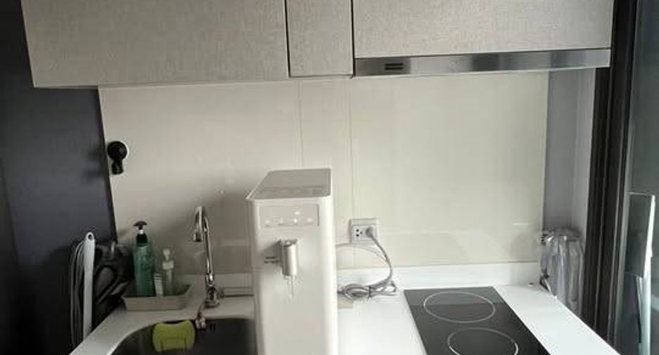 For rent 1 bed condo in Huai Khwang, Bangkok