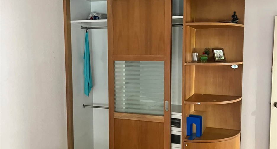 For rent 2 bedrooms condo in Pathum Wan, Bangkok
