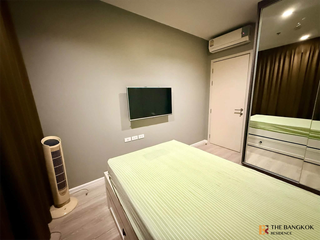 For rent 2 bedrooms condo in Huai Khwang, Bangkok