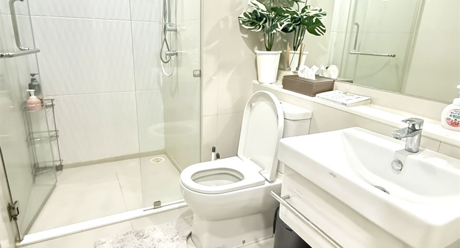 For sale 2 bedrooms condo in Chatuchak, Bangkok