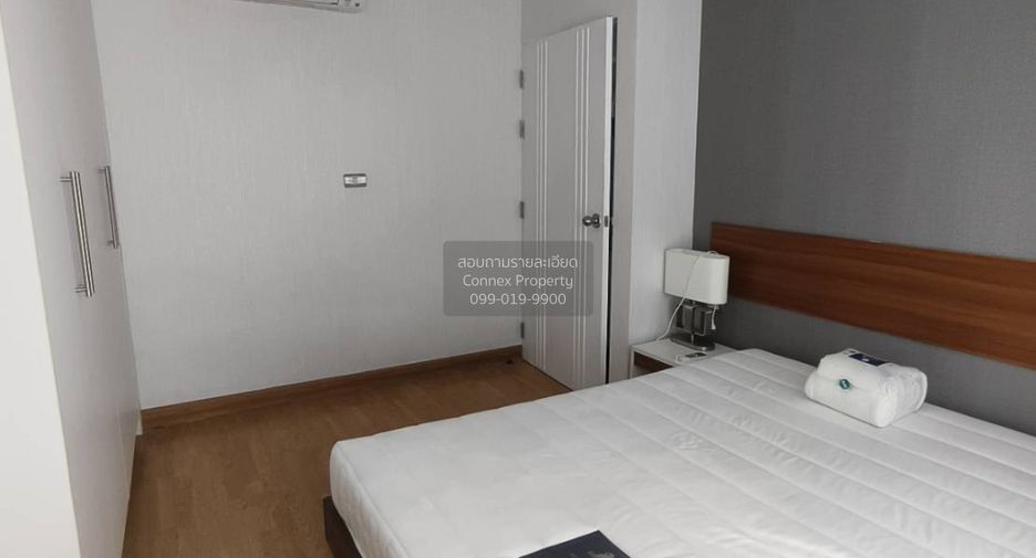 For rent 2 bedrooms condo in Phra Khanong, Bangkok