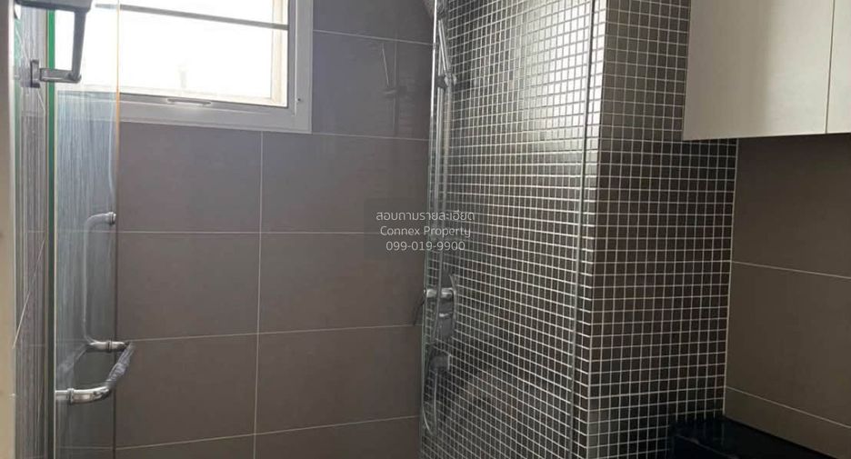 For rent 2 bedrooms condo in Huai Khwang, Bangkok