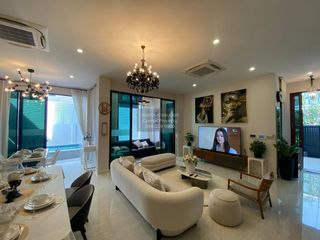 Haus zur Miete mit 5 Zimmer in Bang Kapi, Bangkok