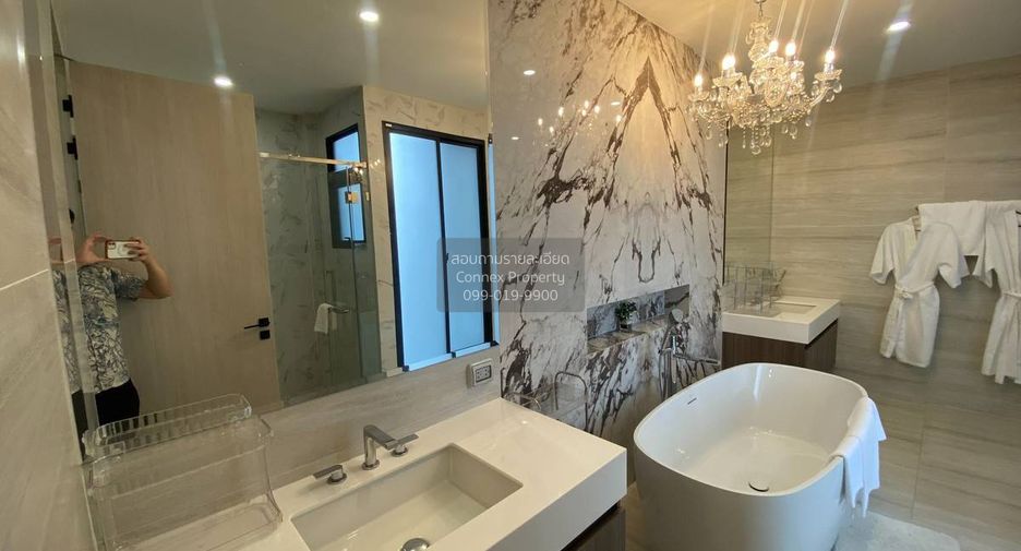 Haus zur Miete mit 5 Zimmer in Bang Kapi, Bangkok