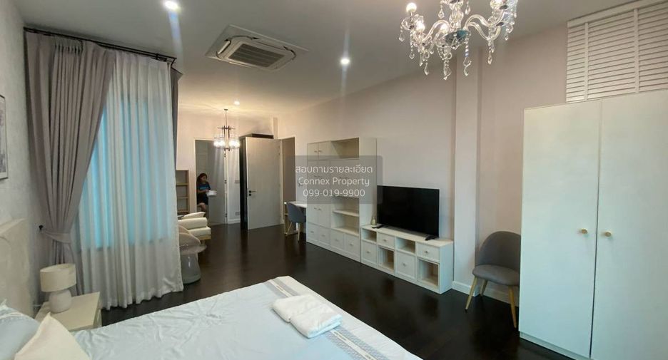 Haus zur Miete mit 5 Zimmer in Bang Kapi, Bangkok