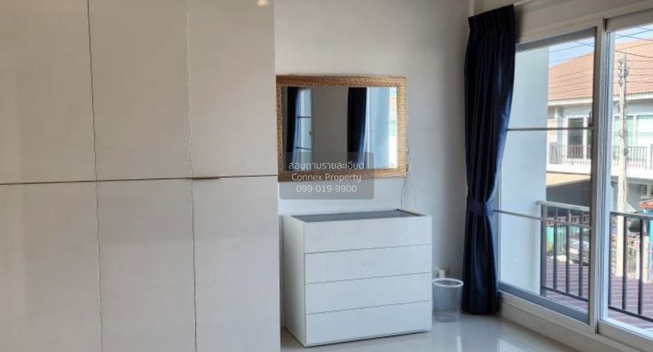 Casa adosada en alquiler de 3 habitaciones en Mueang Phuket, Phuket