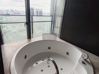 Wohnung zur Miete mit 4 Zimmer in Sathon, Bangkok