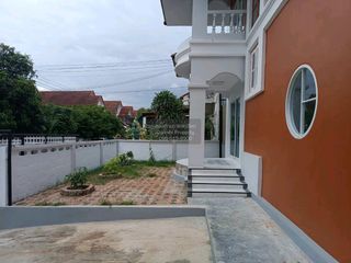 Haus zur Miete mit 2 Zimmer in Mueang Samut Prakan, Samut Prakan