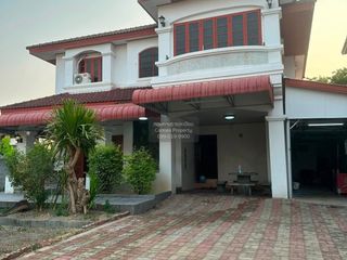 Haus zur Miete mit 4 Zimmer in Taling Chan, Bangkok