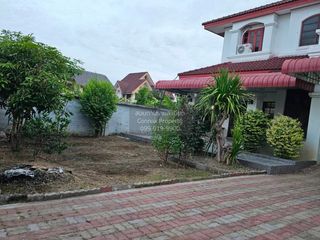 Haus zur Miete mit 4 Zimmer in Taling Chan, Bangkok