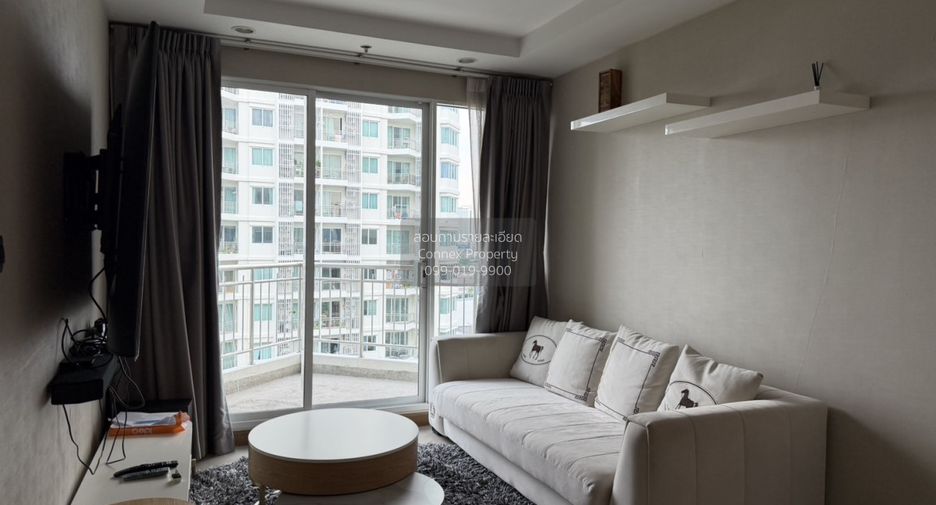 For rent 2 bedrooms condo in Huai Khwang, Bangkok