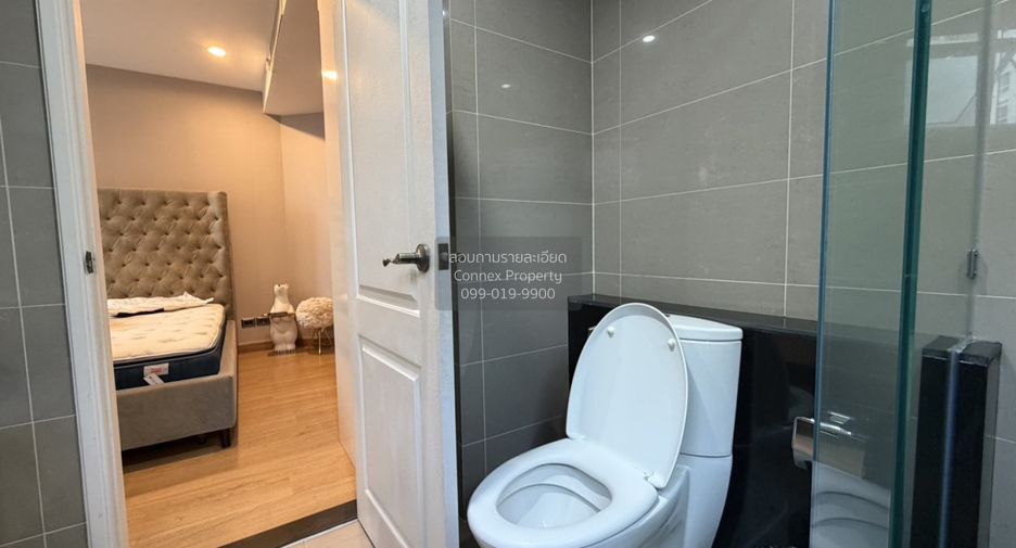 For rent 2 bedrooms condo in Huai Khwang, Bangkok