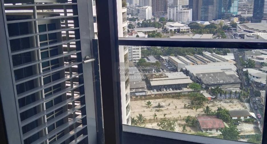 Condo en alquiler de 2 habitaciones en Khlong Toei, Bangkok