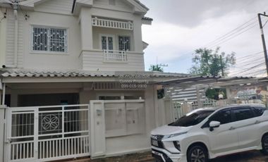 Продажа 4 спальни таунхаус в Mueang Samut Sakhon, Самутсакхон