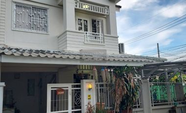 Casa adosada en venta de 4 habitaciones en Mueang Samut Sakhon, Samut Sakhon