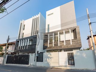 For sale 3 bedrooms house in Bueng Kum, Bangkok