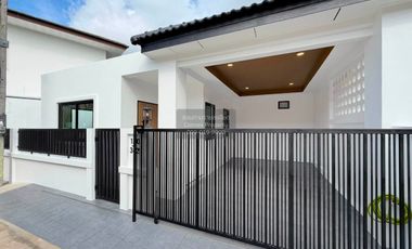À vendre 2 chambres maison de ville à Mueang Phuket, Phuket