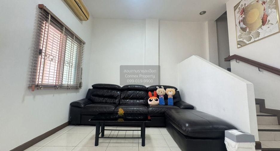 Casa adosada en venta de 4 habitaciones en Bangkok Yai, Bangkok
