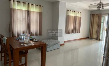 For sale 3 bedrooms townhouse in Chatuchak, Bangkok