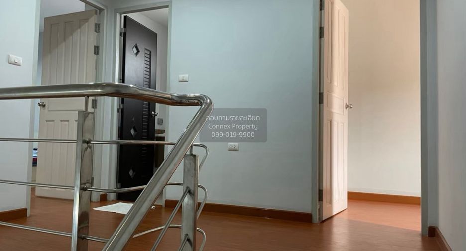 For sale 3 bedrooms townhouse in Chatuchak, Bangkok
