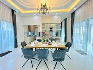 Villa zum Kauf mit 4 Zimmer in Bang Lamung, Chonburi