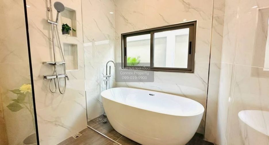 À vendre 4 chambres villa à Bang Lamung, Chonburi
