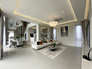 Villa zum Kauf mit 5 Zimmer in Bang Lamung, Chonburi