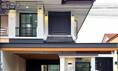 À vendre 3 chambres maison de ville à Mueang Phuket, Phuket