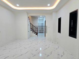 À vendre 3 chambres maison de ville à Mueang Phuket, Phuket