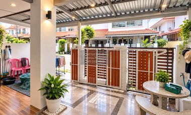 À vendre 3 chambres maison de ville à Mueang Phuket, Phuket
