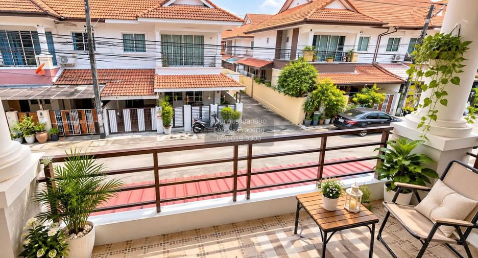 À vendre 3 chambres maison de ville à Mueang Phuket, Phuket