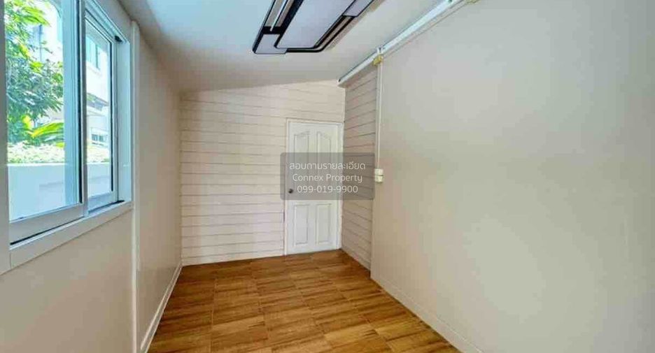Casa en venta de 4 habitaciones en Bang Bua Thong, Nonthaburi