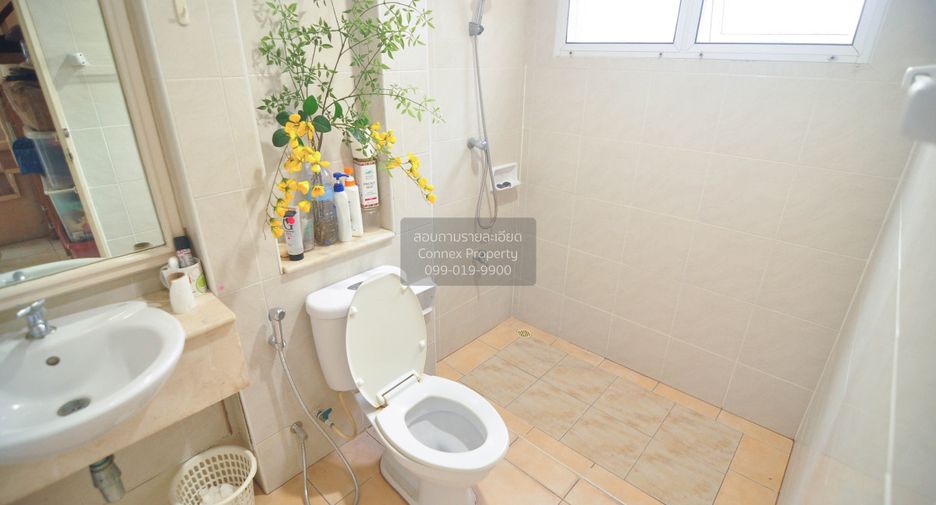 For sale 3 bedrooms house in Lat Krabang, Bangkok
