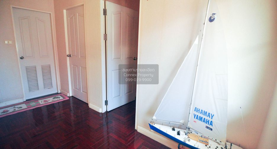 For sale 3 bedrooms house in Lat Krabang, Bangkok