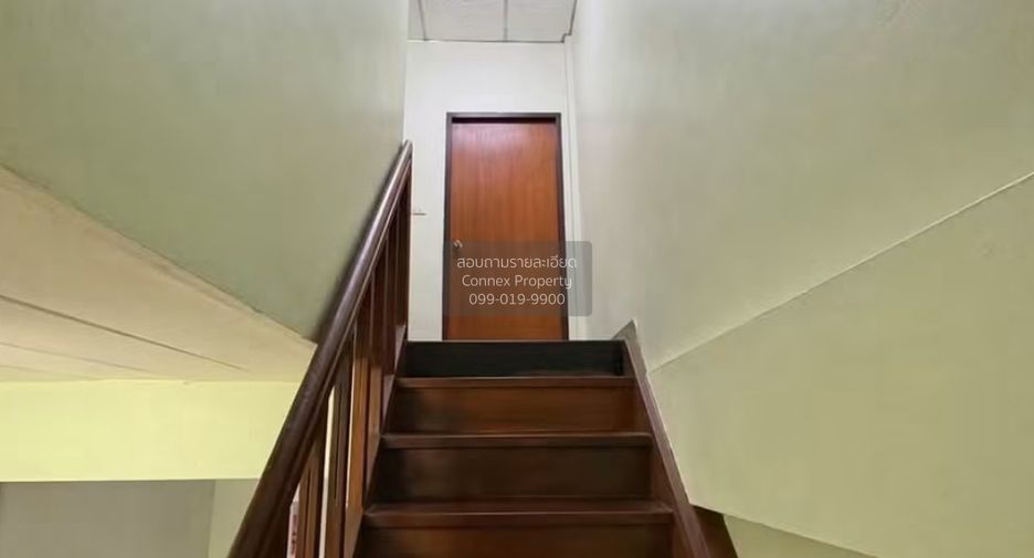 À vendre 2 chambres maison de ville à Bang Khae, Bangkok