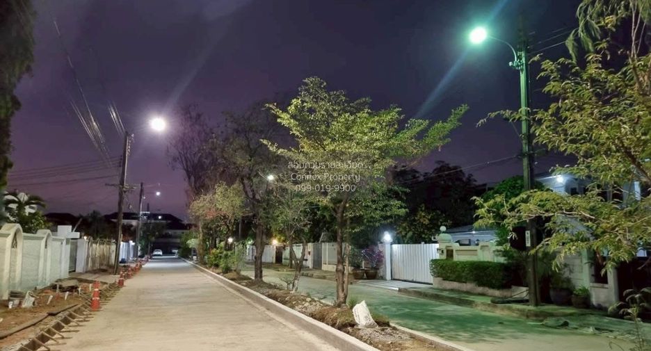 For sale 3 ベッドルーム house in Lat Phrao, Bangkok