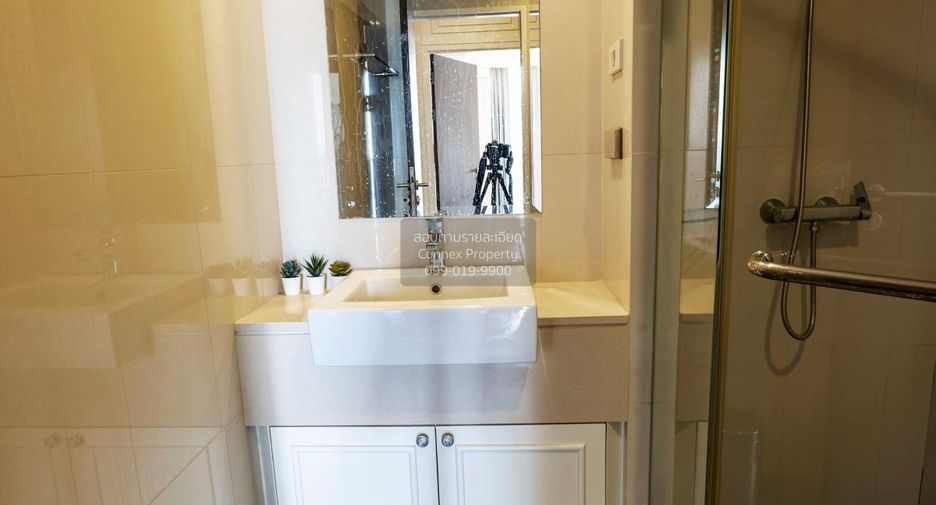 For sale 2 ベッドルーム condo in Khlong Toei, Bangkok