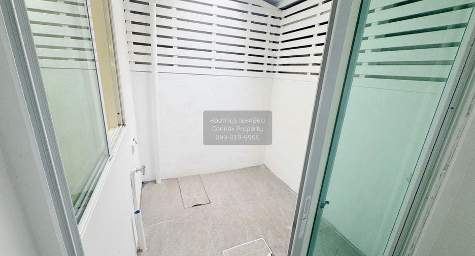 À vendre 3 chambres maison de ville à Sai Mai, Bangkok