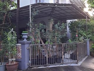 For sale 5 ベッドルーム house in Lat Phrao, Bangkok