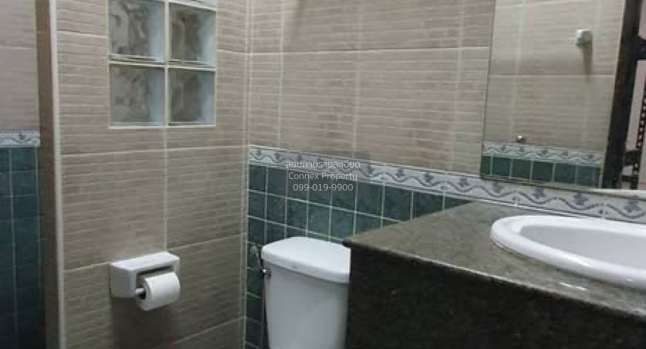 For sale 5 ベッドルーム house in Lat Phrao, Bangkok