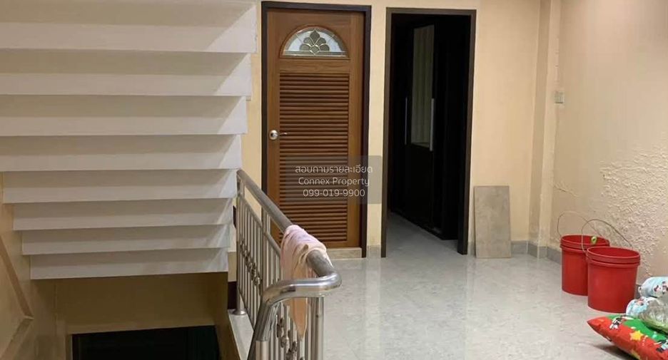 Gewerbefläche zum Kauf mit 2 Zimmer in Chom Thong, Bangkok