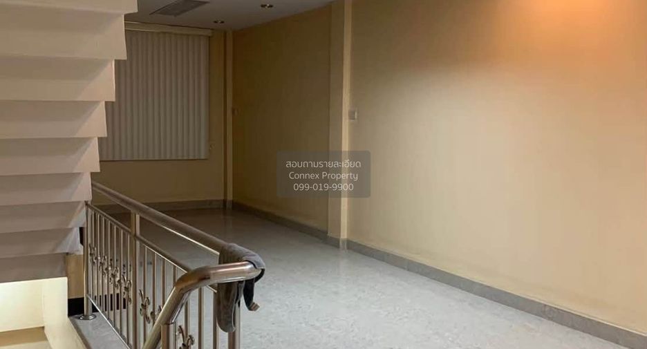 Gewerbefläche zum Kauf mit 2 Zimmer in Chom Thong, Bangkok